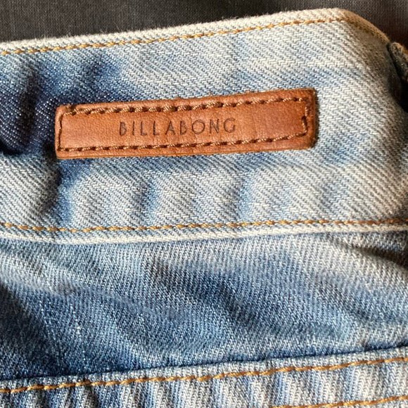 Billabong Laneway embroidered cutoff shorts - Picture 6 of 6